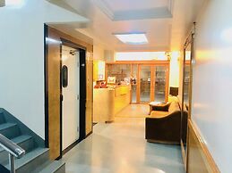 Hotel New Uttam Hira Palace