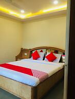 Hotel New Uttam Hira Palace