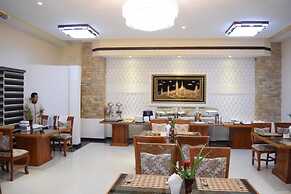 Shwe Taung Tan Hotel Lake View