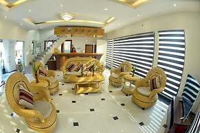 Shwe Taung Tan Hotel Lake View