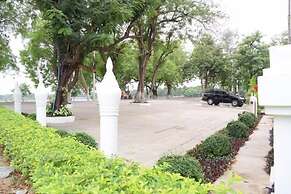 Shwe Taung Tan Hotel Lake View