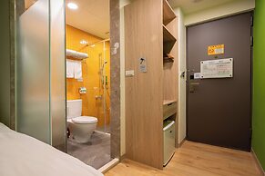 CHECK inn Express Taichung Yizhong