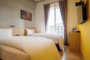 CHECK inn Express Taichung Yizhong