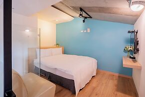 CHECK inn Express Taichung Yizhong