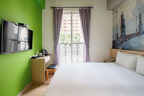CHECK inn Express Taichung Yizhong