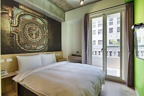 CHECK inn Express Taichung Yizhong