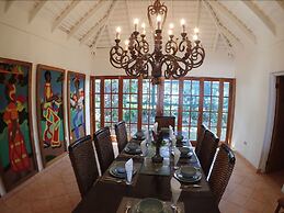 Tumac Villa, 4BR by Jamaican Treasures