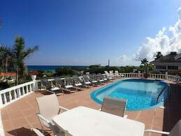 Tumac Villa, 4BR by Jamaican Treasures