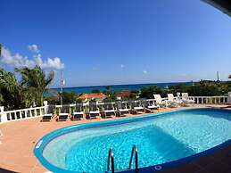 Tumac Villa, 4BR by Jamaican Treasures