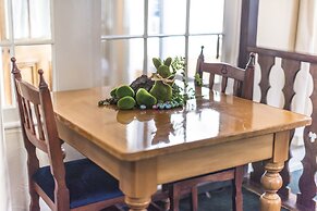 Dawson Falls Mountain Lodge