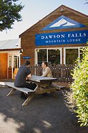 Dawson Falls Mountain Lodge