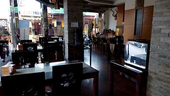 Shuian Lakeside Hotel