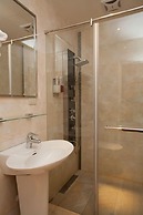 Shuian Lakeside Hotel