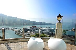 Shuian Lakeside Hotel