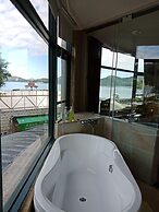 Shuian Lakeside Hotel