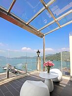 Shuian Lakeside Hotel