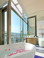 Shuian Lakeside Hotel