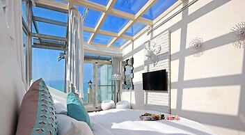 Shuian Lakeside Hotel