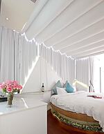 Shuian Lakeside Hotel