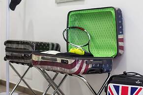 Modern Sorrento two bedroom Apartment with Terrace