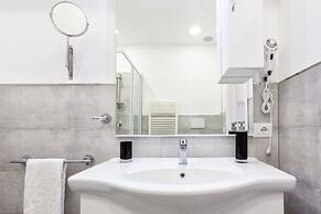 Modern Sorrento two bedroom Apartment with Terrace