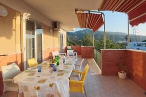 Sorrento 3 bedrooms Sunny Apt with terrace & view