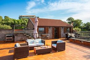 Romantic Rooftop Apartment with Pool&Terrace