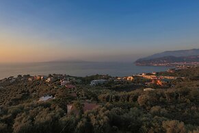 Romantic Rooftop Apartment with Pool&Terrace