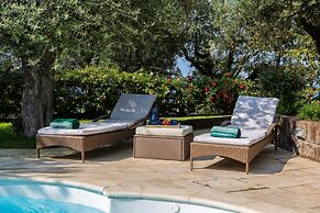 Romantic Rooftop Apartment with Pool&Terrace