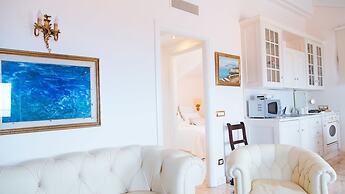 Romantic Rooftop Apartment with Pool&Terrace