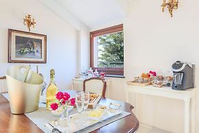 Romantic Rooftop Apartment with Pool&Terrace