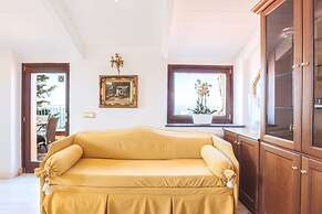 Romantic Rooftop Apartment with Pool&Terrace