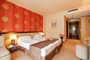 Balneo Complex & Spa Aquatonik
