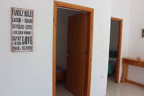 Aaron Studios Apartments