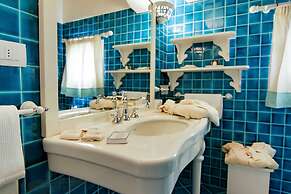 Domus Corallia Luxury Rooms