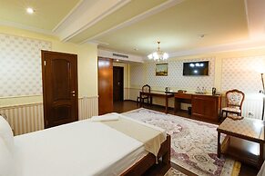 Salut Hotel Almaty