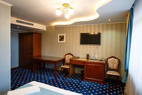 Salut Hotel Almaty