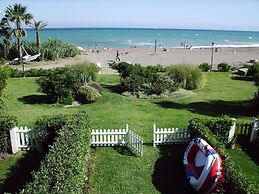Your Vacation Retreat Right On The Beach