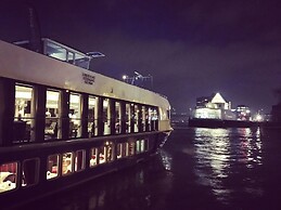 Select MS Charles Dickens - Cologne