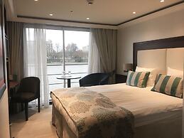 Select MS Charles Dickens - Cologne