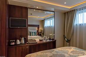 Select MS Charles Dickens - Cologne