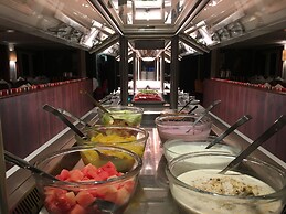 Select MS Charles Dickens - Cologne