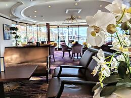 Select MS Charles Dickens - Cologne