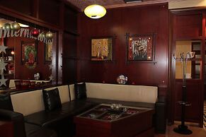 Hotel International