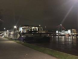 Select MS Charles Dickens - Frankfurt