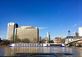 Select MS Charles Dickens - Frankfurt