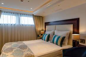 Select MS Charles Dickens - Frankfurt