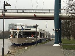 Select MS Charles Dickens - Frankfurt