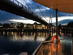 Select MS Charles Dickens - Frankfurt