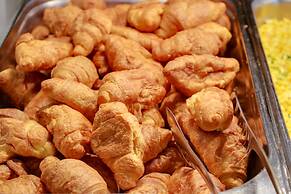 Olympian Bay Grand Resort